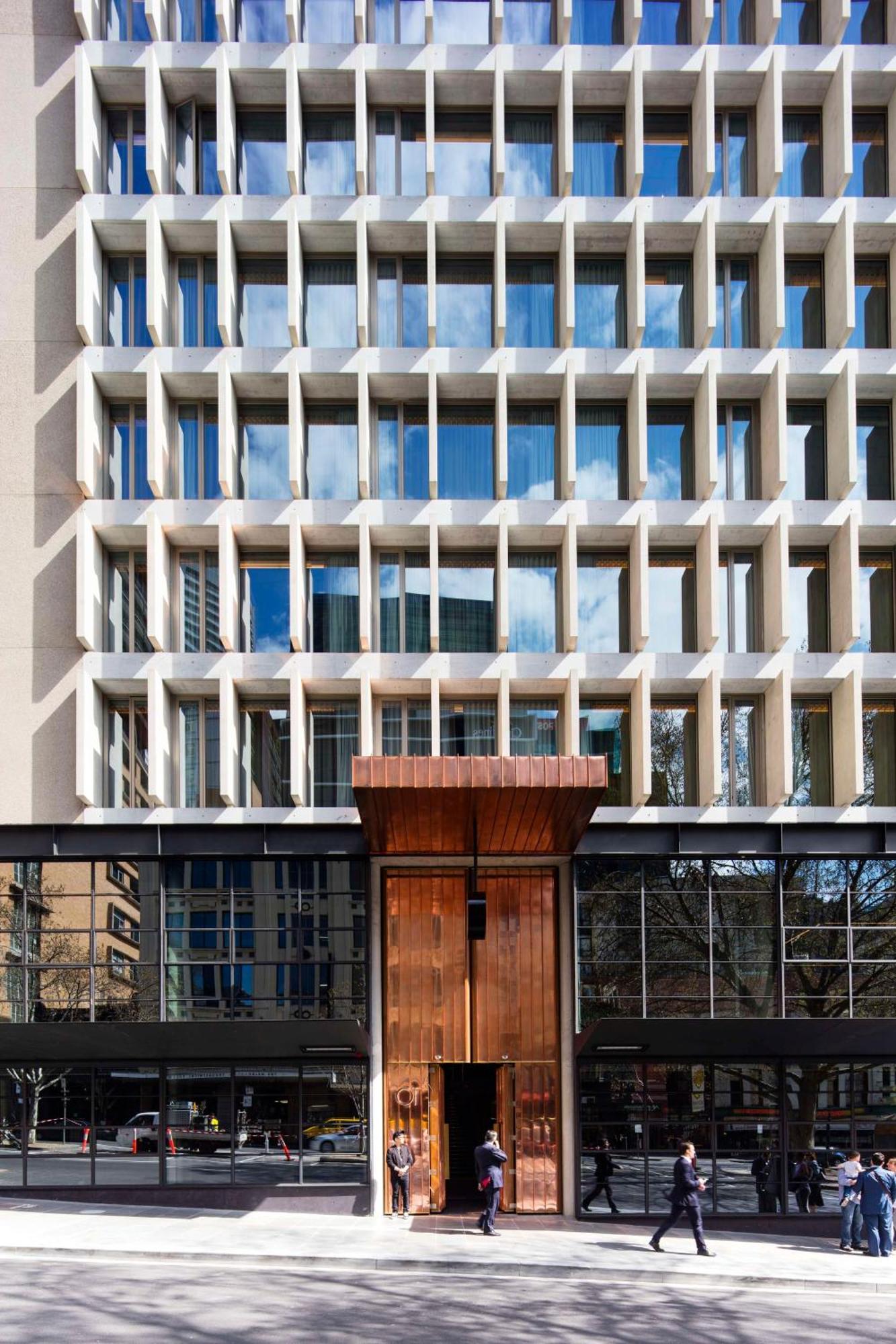 Qt Melbourne Hotell Eksteriør bilde The main entrance to the new building