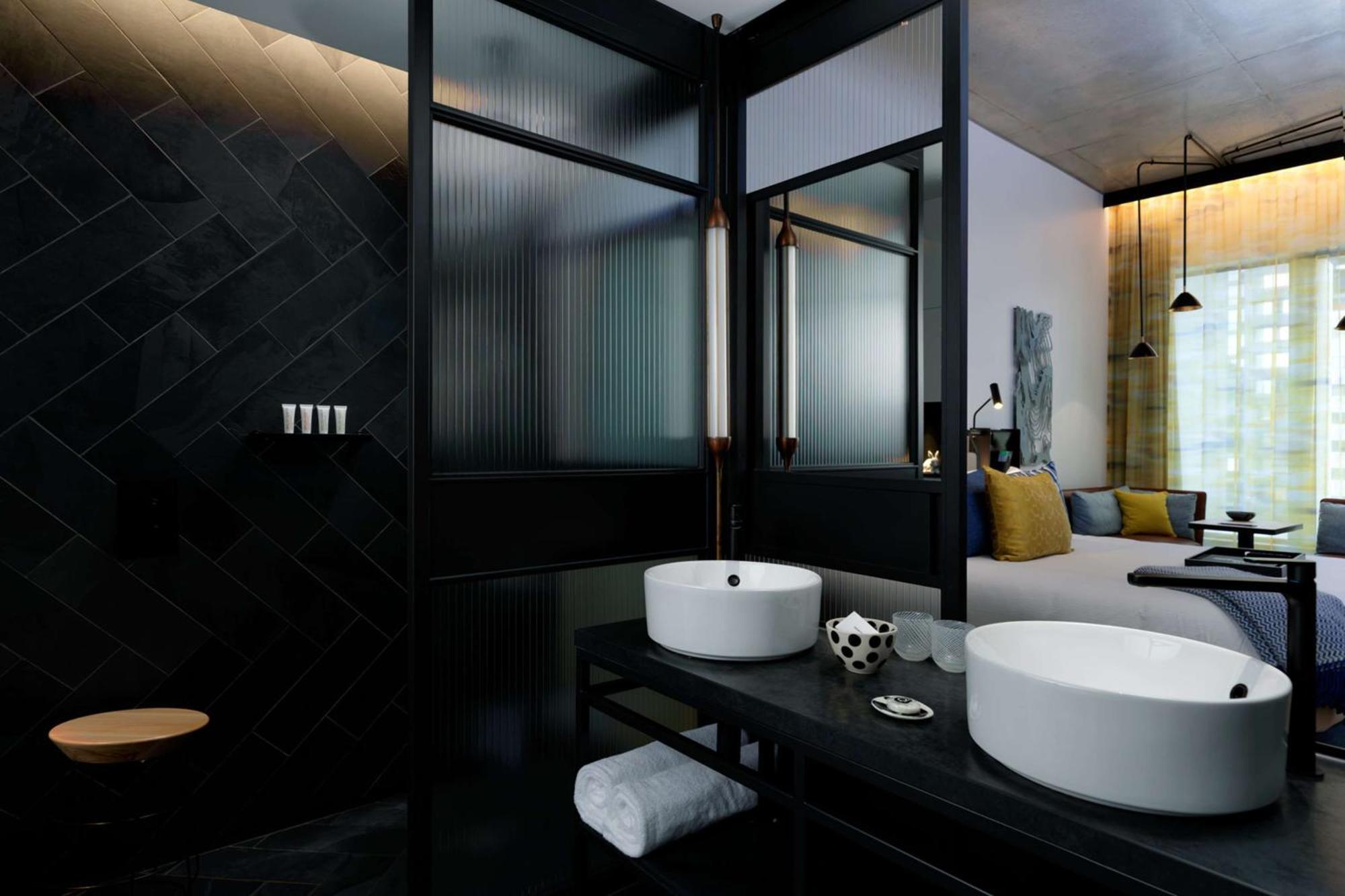 Qt Melbourne Hotell Eksteriør bilde Bathroom